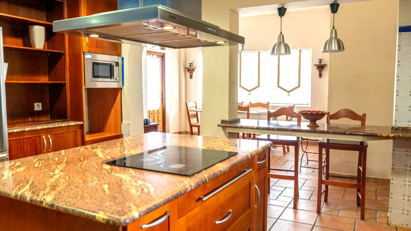Cocina amplia con isla