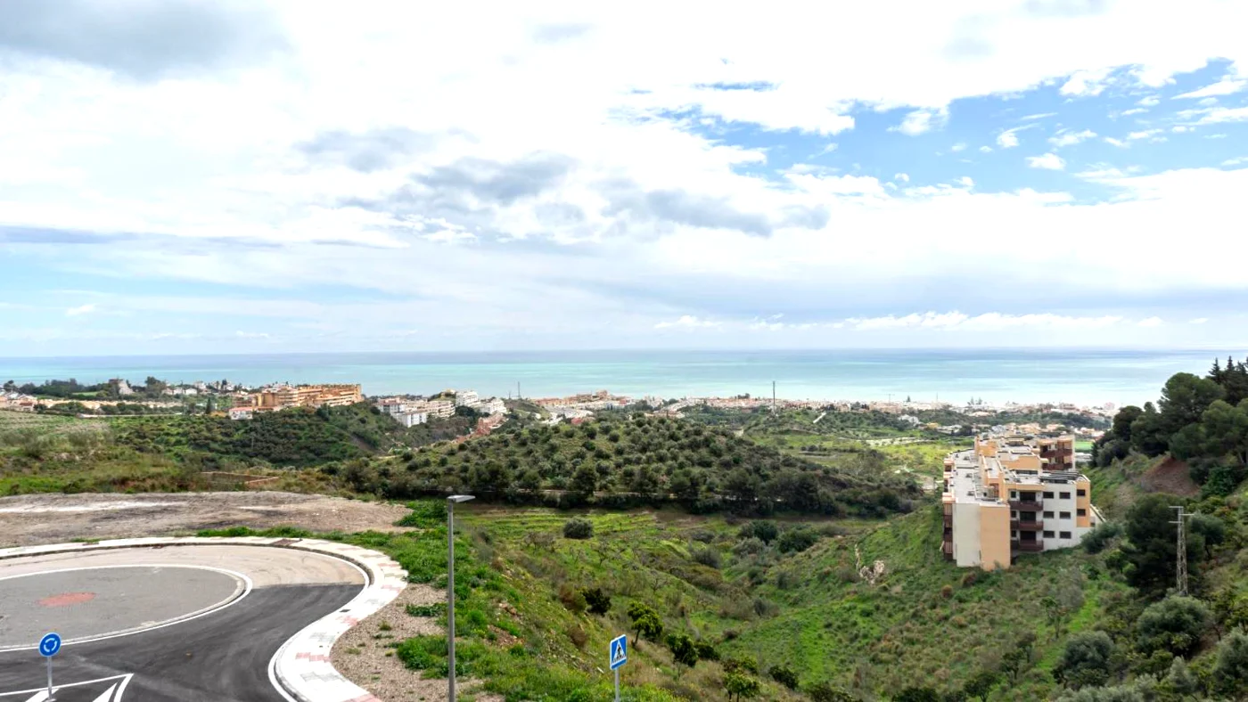 Vistas al valle y al mar desde la villa
